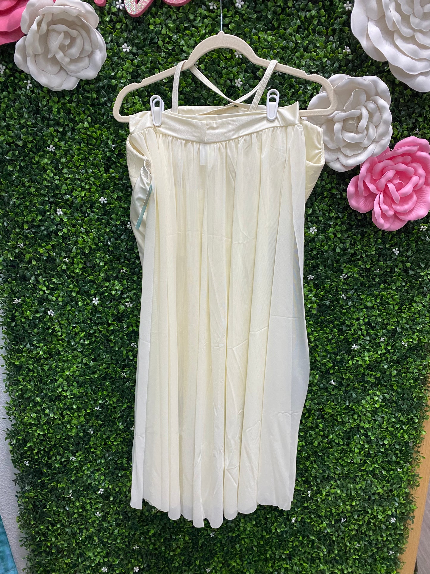 Adult X-Large Cream Leotard with Skirt