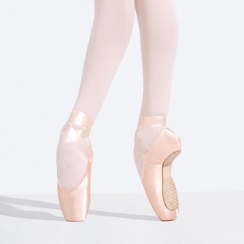 CAPEZIO DÉVELOPPÉ POINTE SHOE (#3 SHANK)