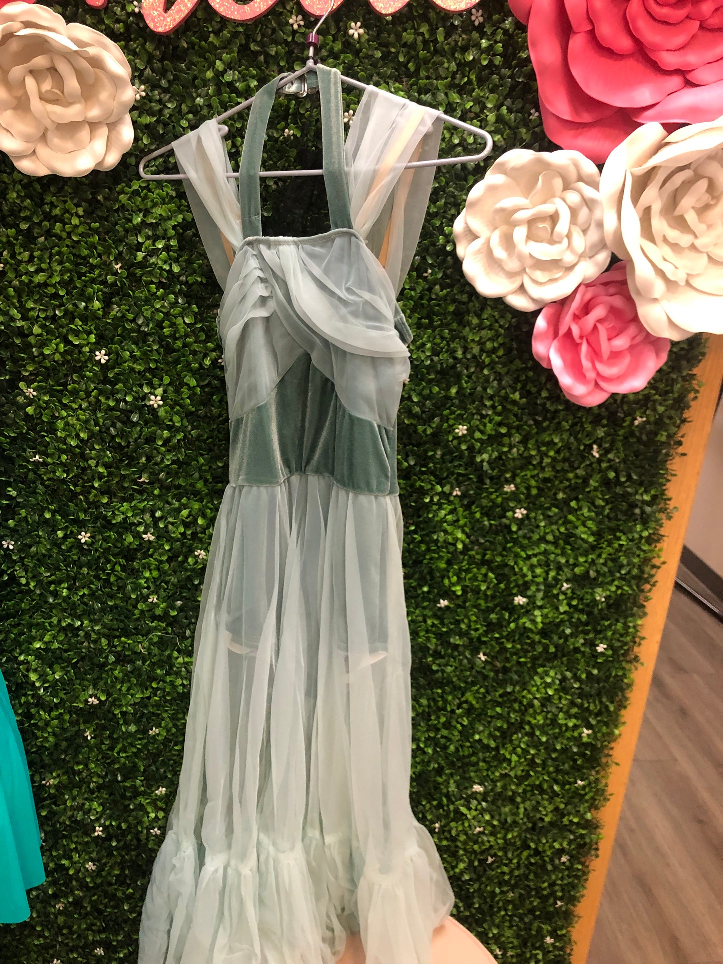 Adult Medium Sage Lyrical Costume