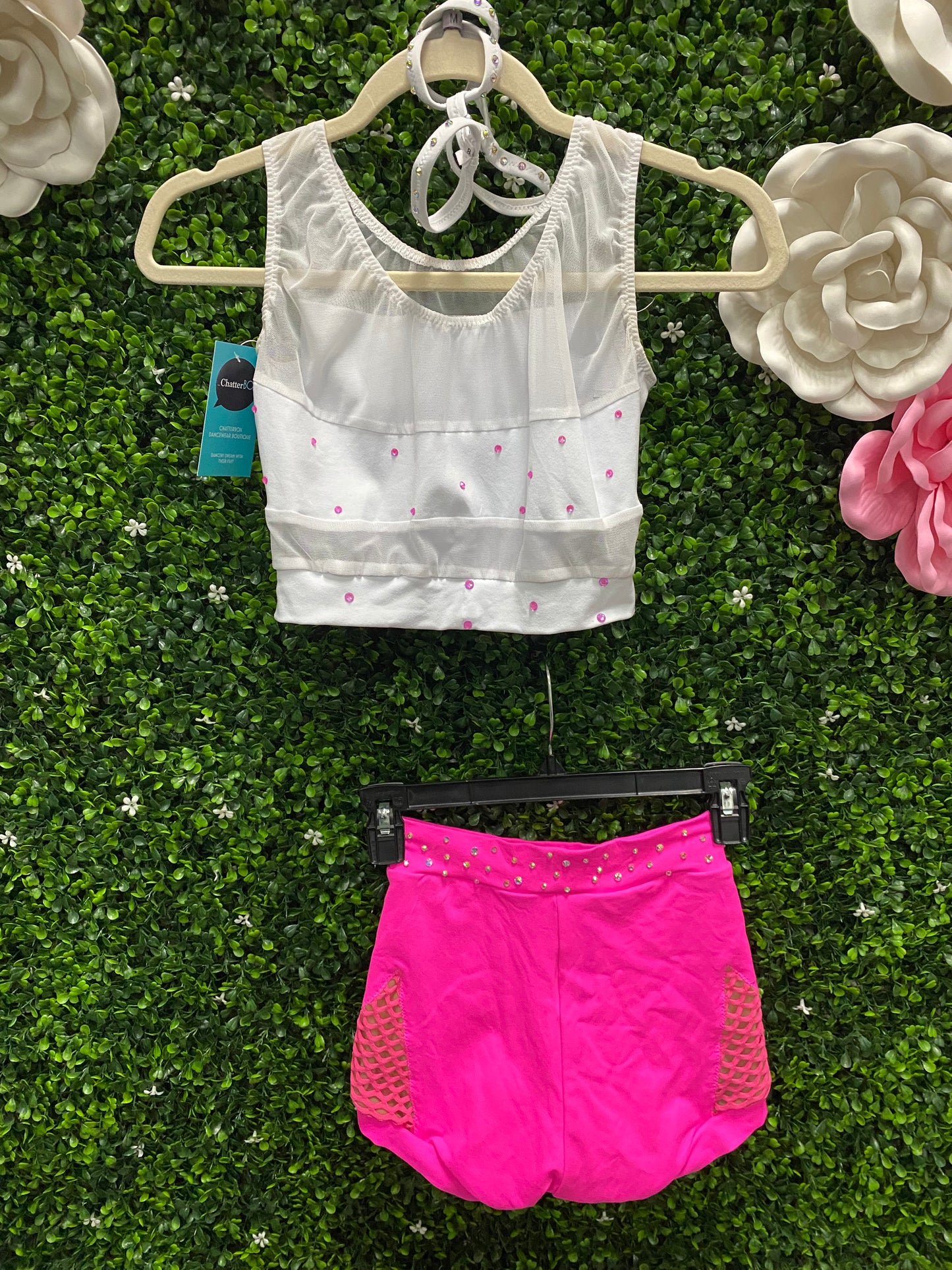 Adult Medium White and Pink Short Costume