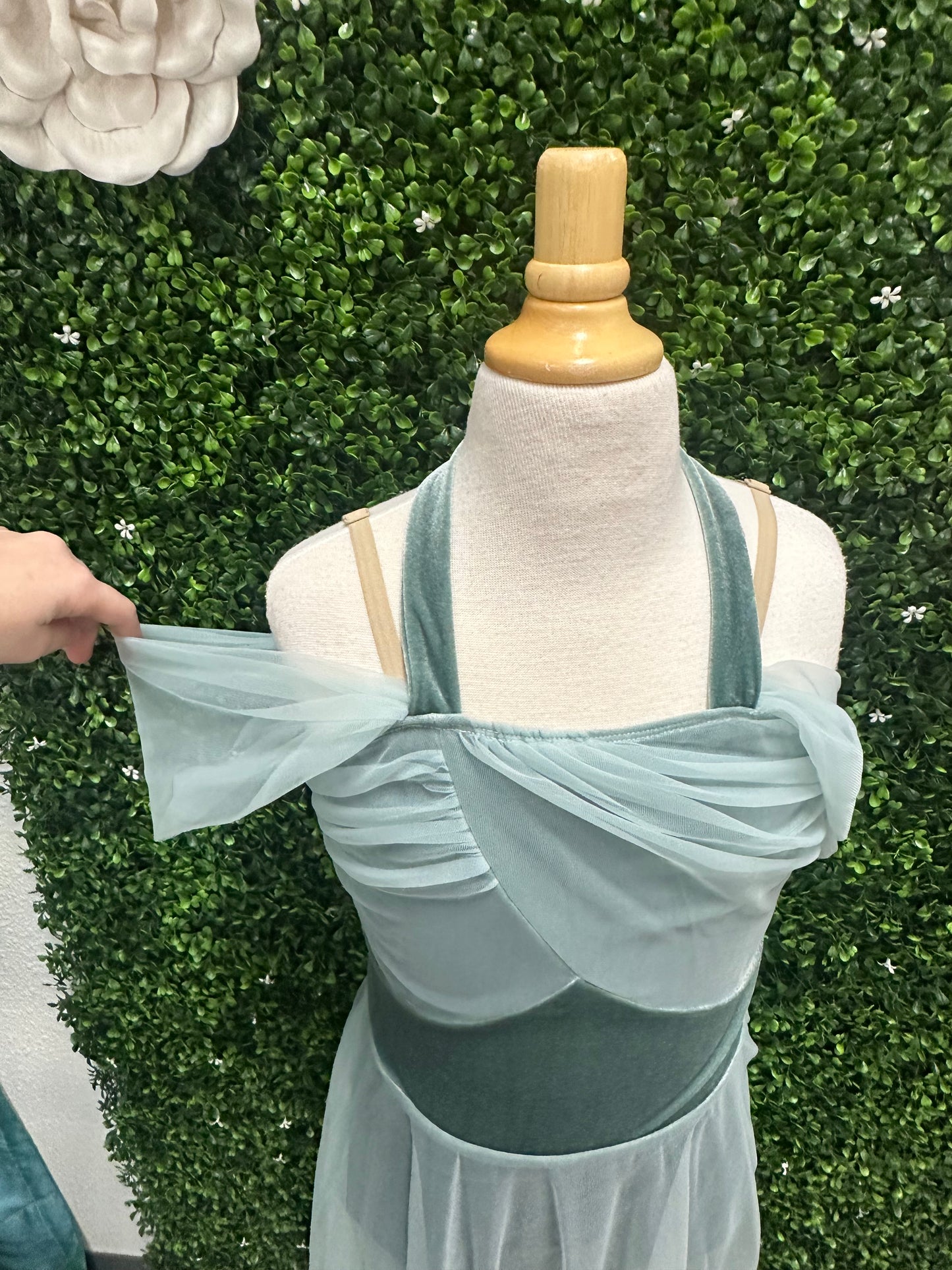 Adult Medium Sage Lyrical Costume
