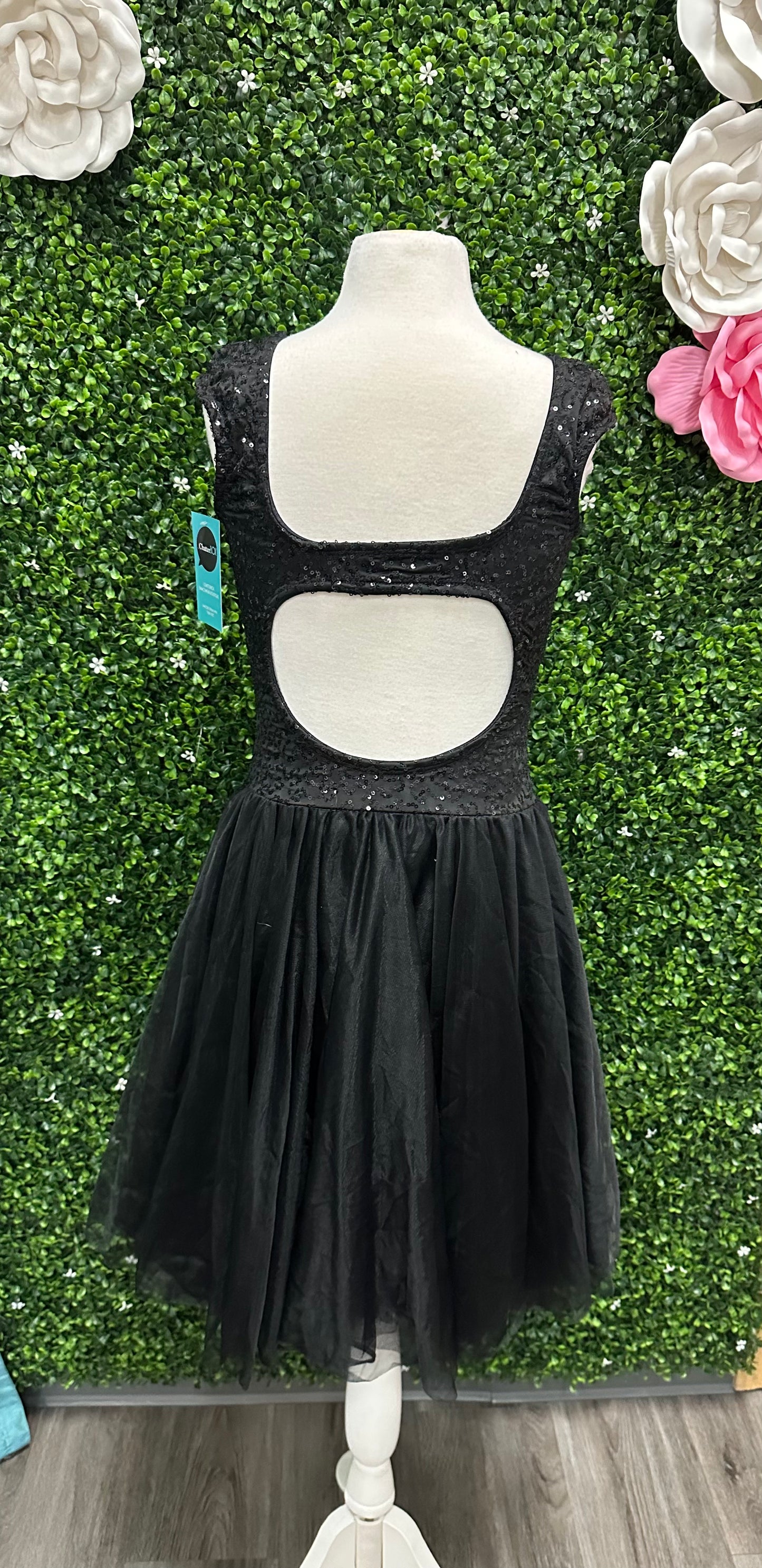 Adult Small Black Sequin Costume