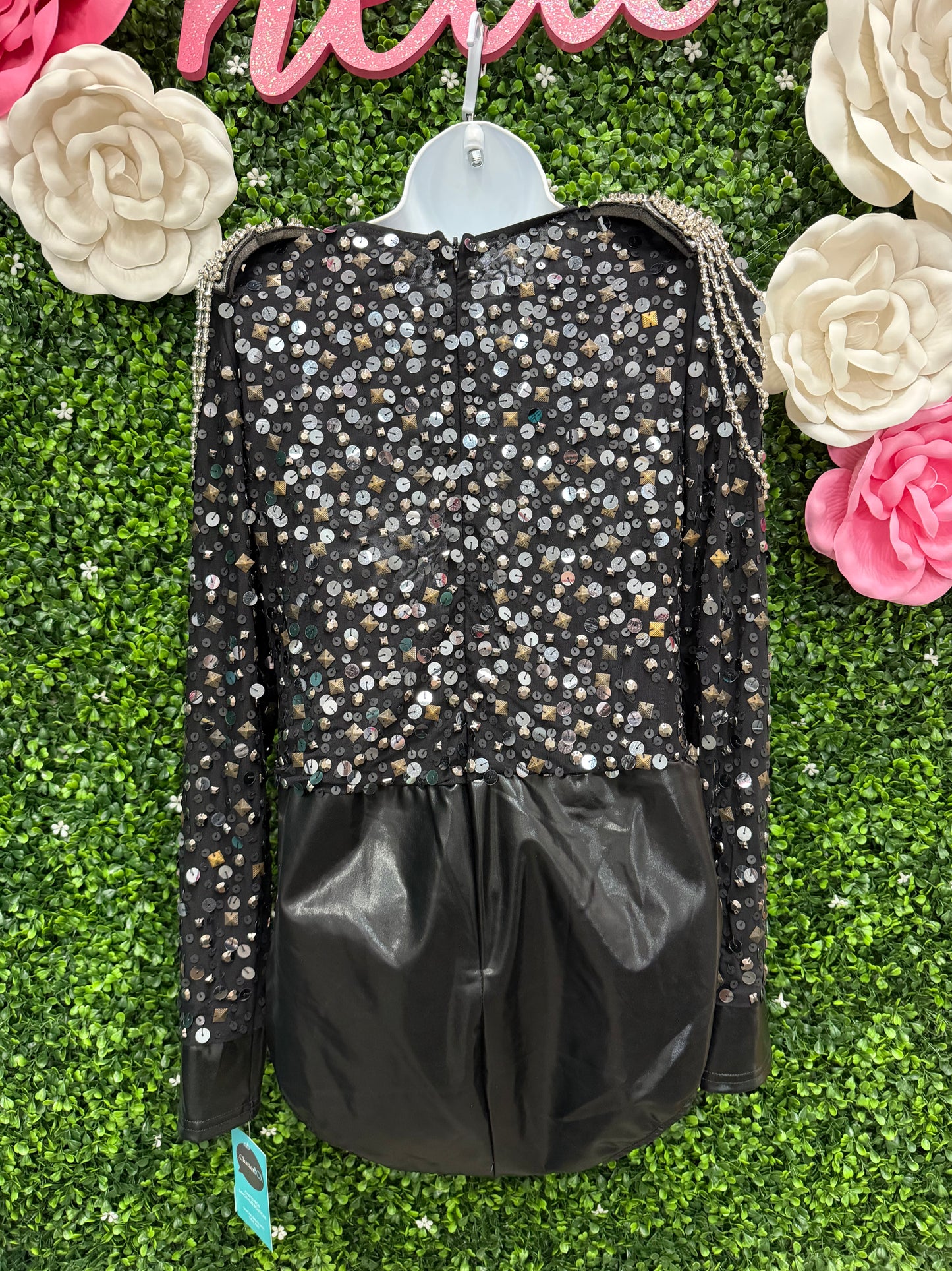 Adult X-Large Black Sequin Spiked Shoulder Leotard
