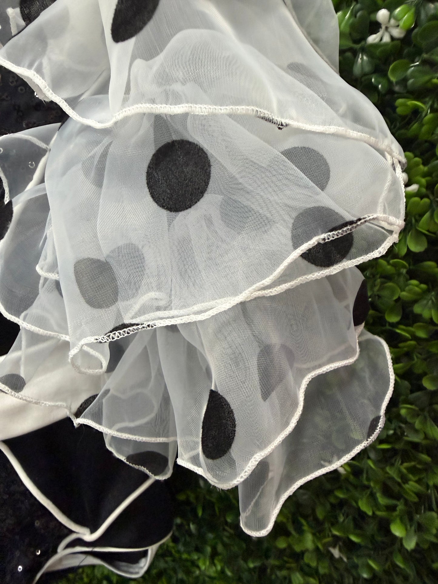 Child Medium Black White Puffy Sleeve Costume
