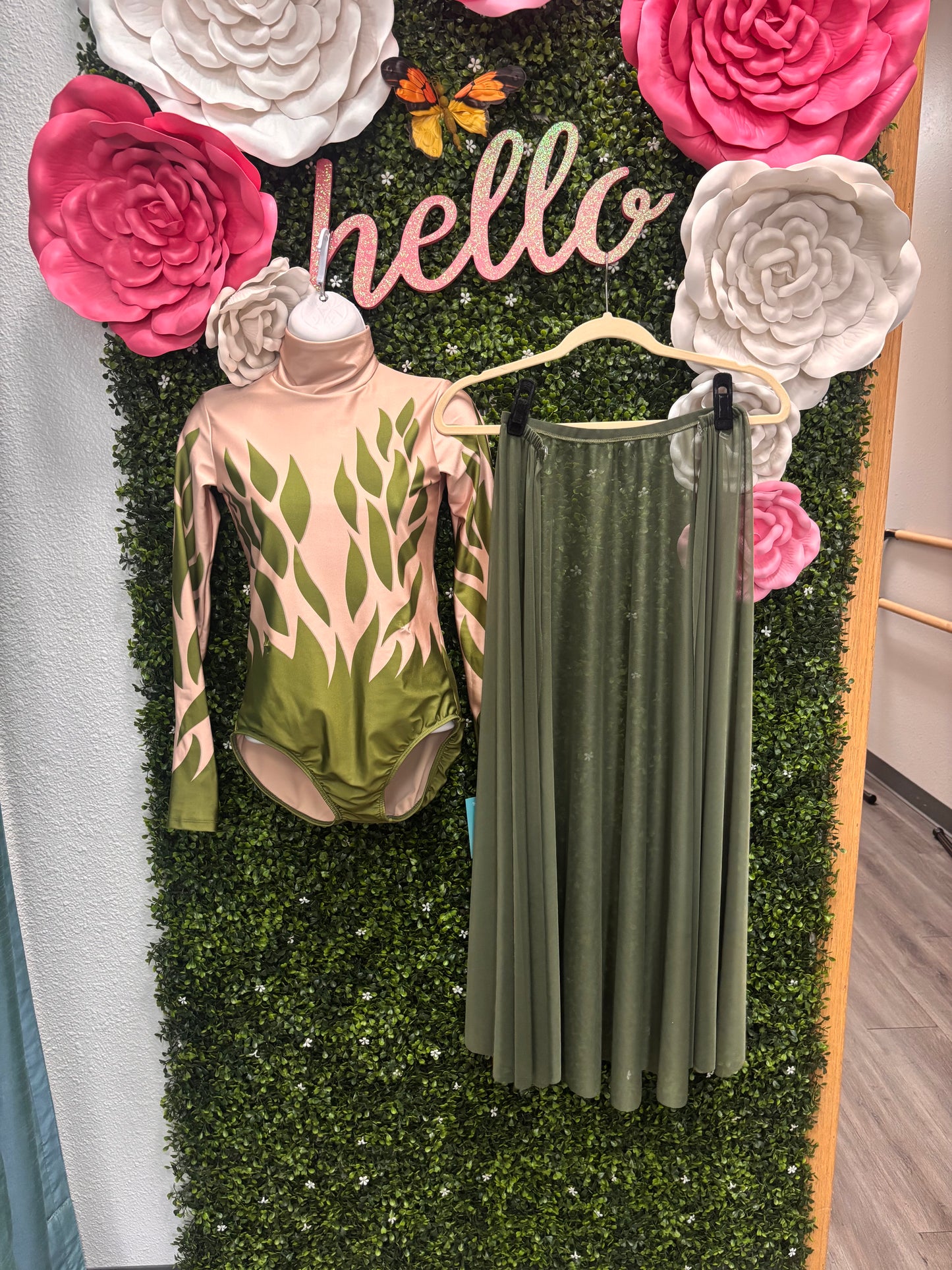 Adult Medium Tan and Green Vine Leotard and Skirt