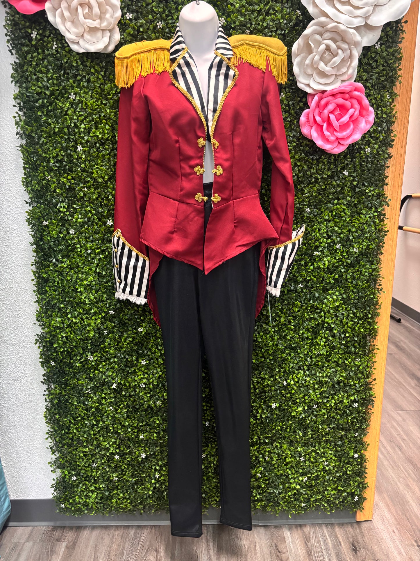 Adult Small Ringmaster Costume