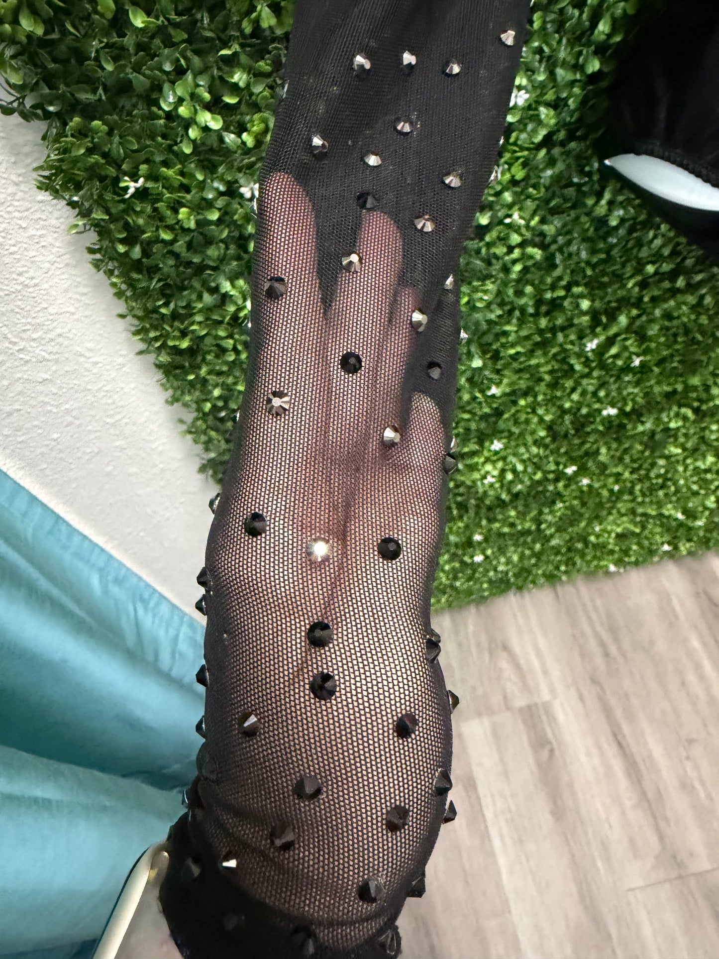 Adult X-Small Black and White Leo Costume