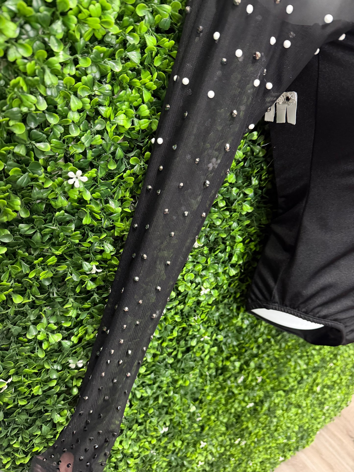 Adult X-Small Black and White Leo Costume