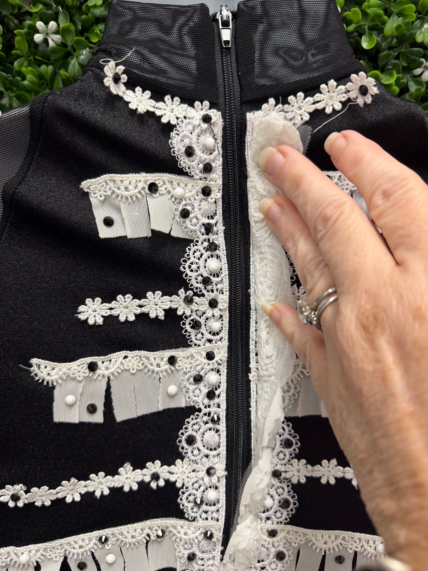 Adult X-Small Black and White Leo Costume