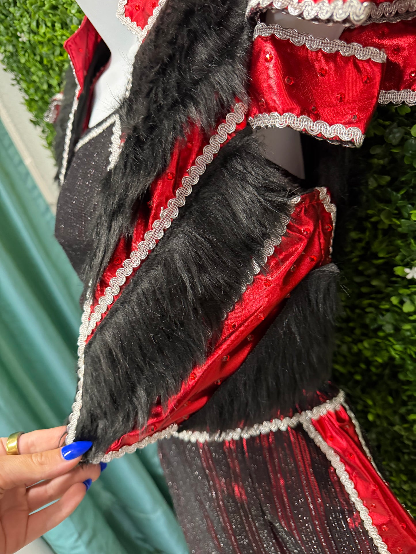 Adult X-Small Red Six Costume