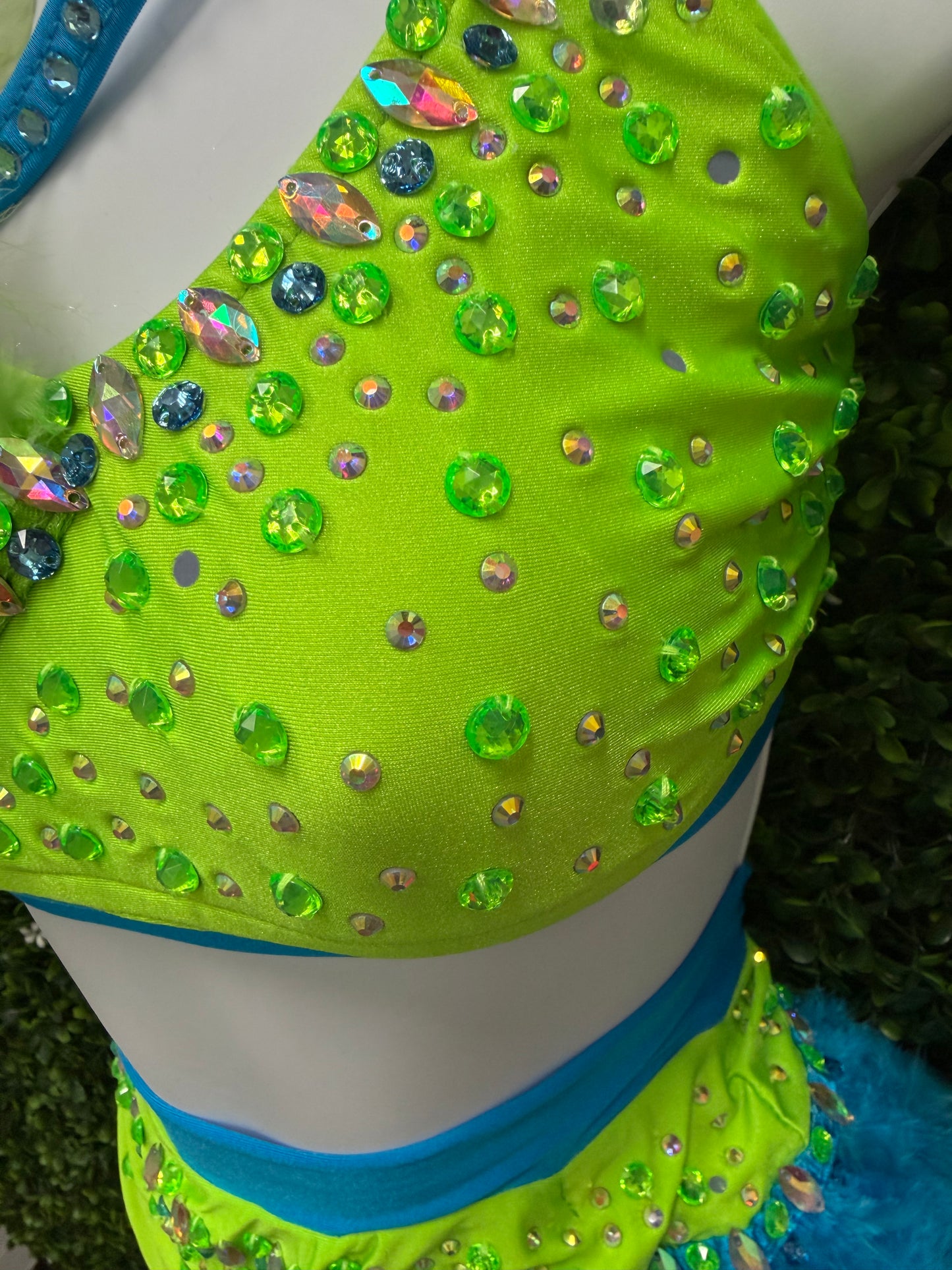 Child X-Large Green and Blue Feathered Costune