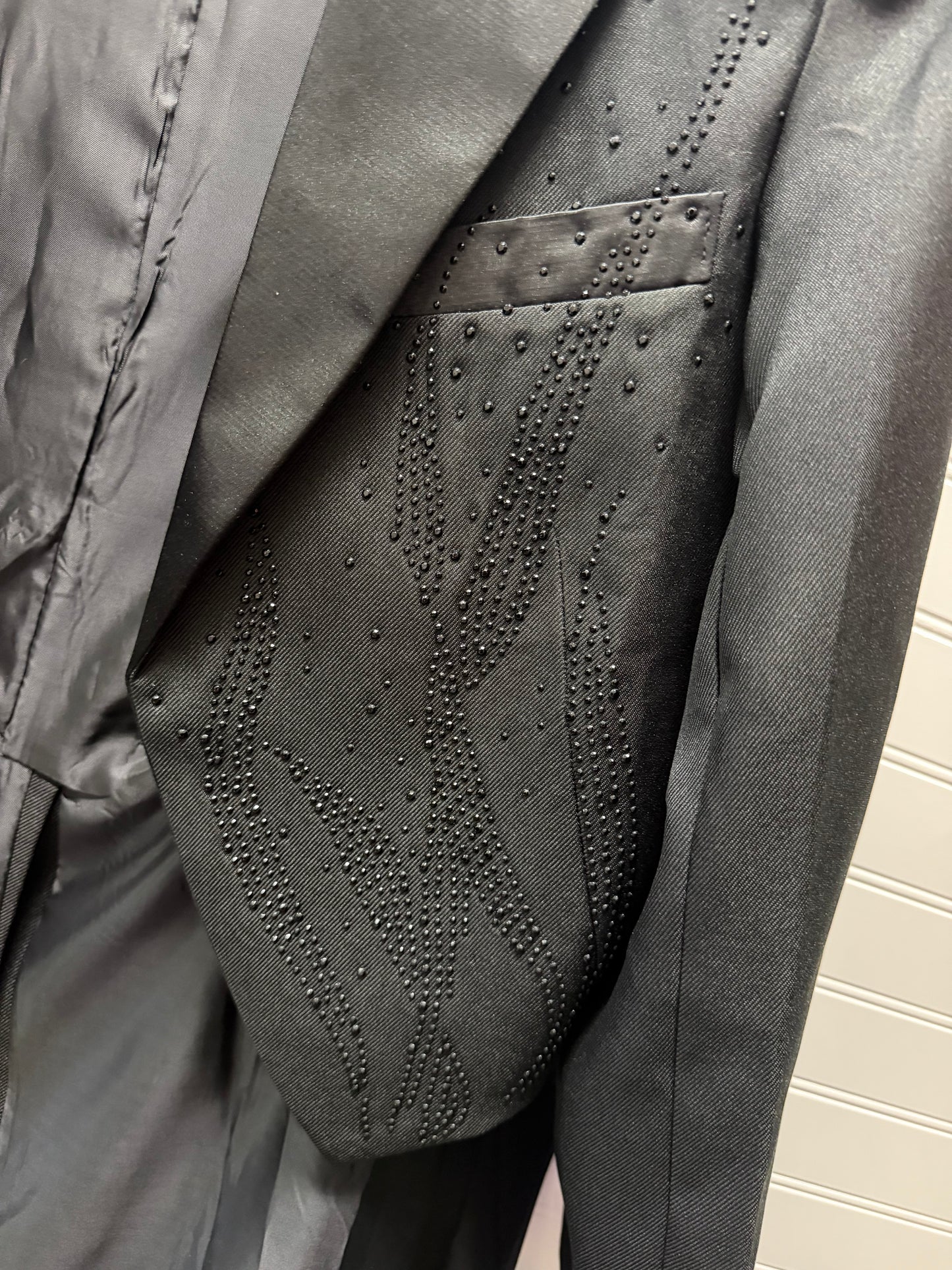 Adult Small Black 3 Piece Suite with Stones